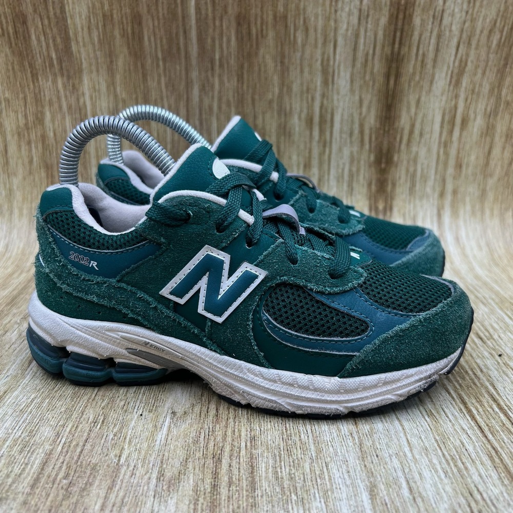 New Balance 2002R Kids Size 13C Marsh Green Suede Mesh Sneakers PC2002FG